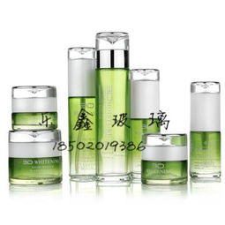 廣州市樂鑫玻璃制品廠 專業生產與批發化妝品瓶子，品質與服務的雙重保障